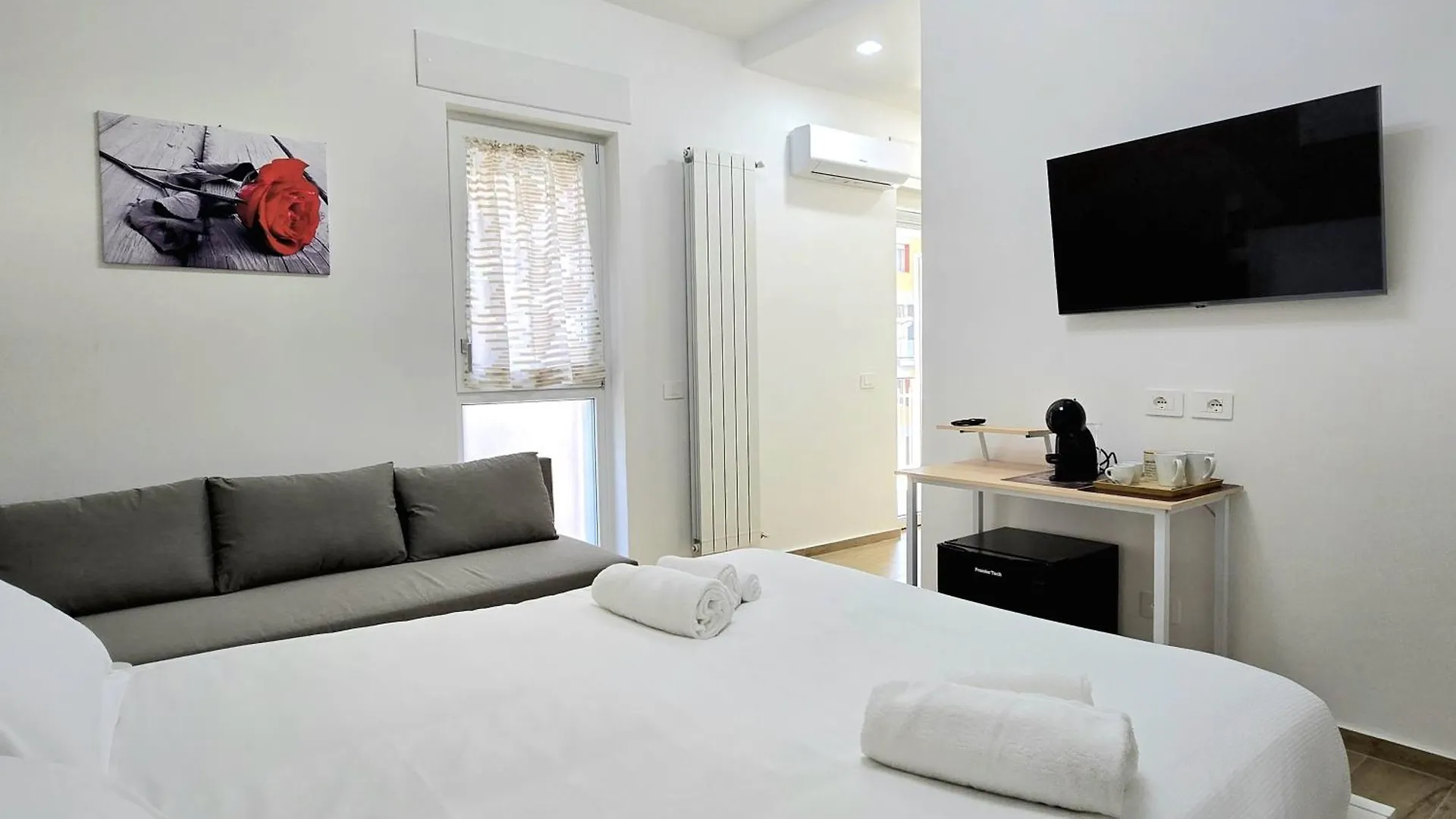 Rose Suites - Bari Stazione イタリア