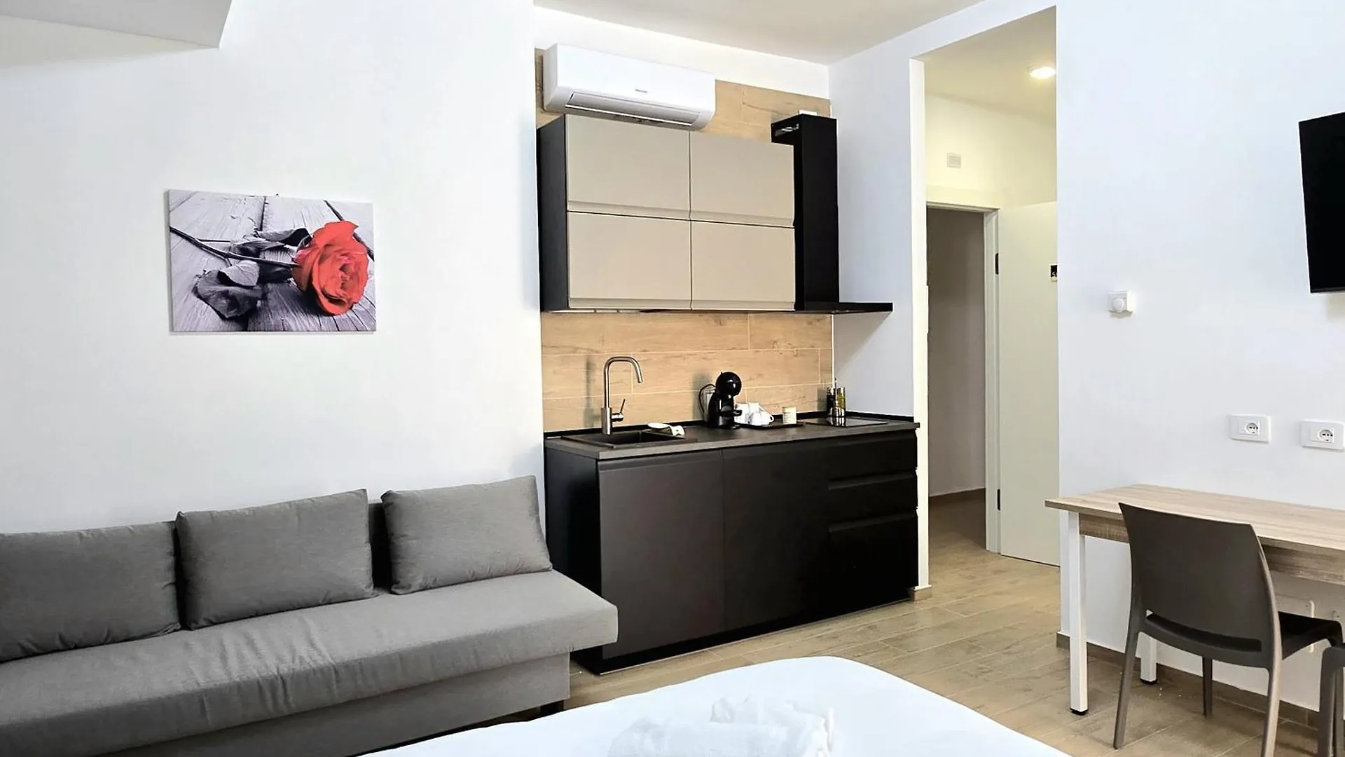 Rose Suites - Bari Stazione Privat bolig